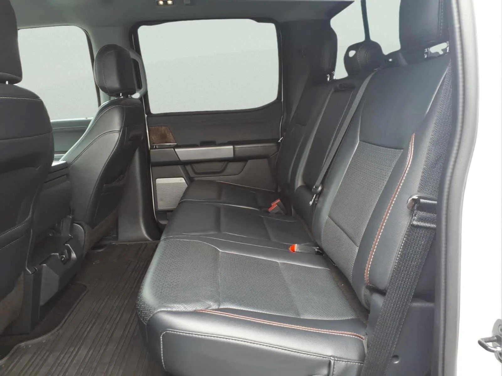 Used 2021 Oxford White Ford LARIAT image 29