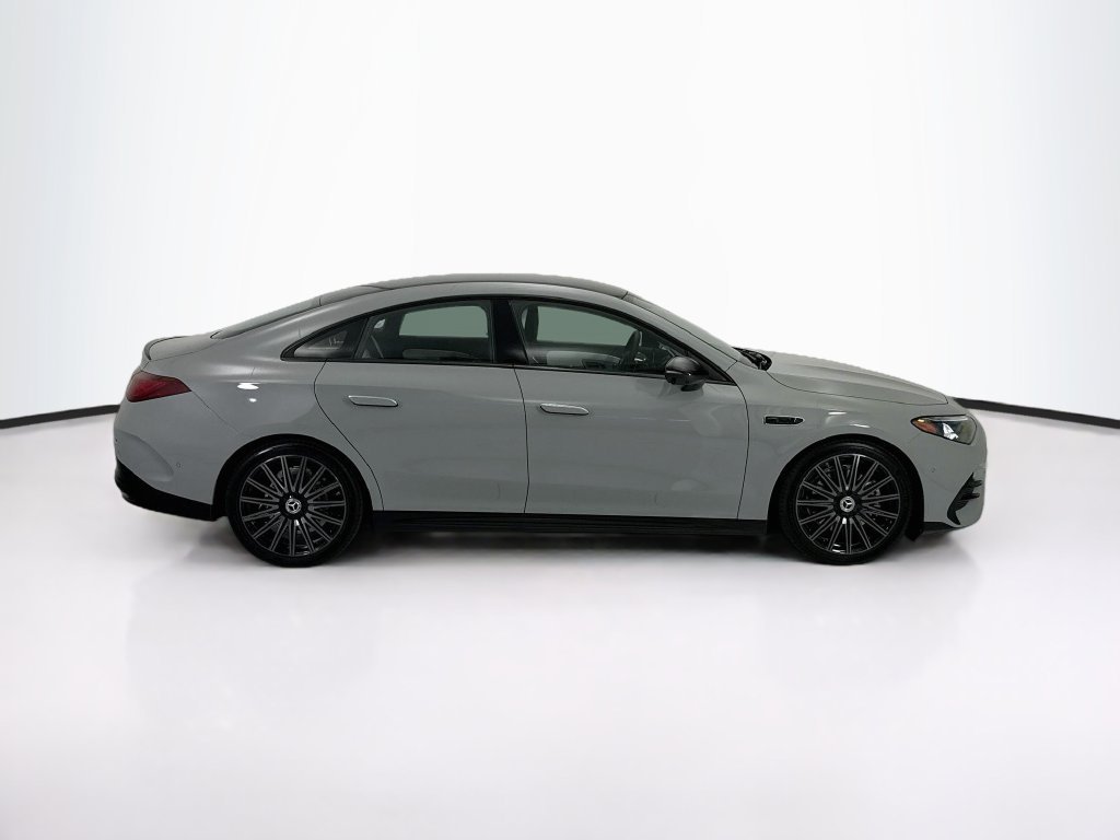 New 2027 MANUFAKTUR Alpine Grey Mercedes-Benz CLA 220 image 4