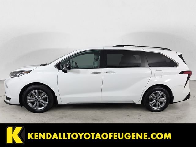 Used 2022 White Toyota XLE image 8