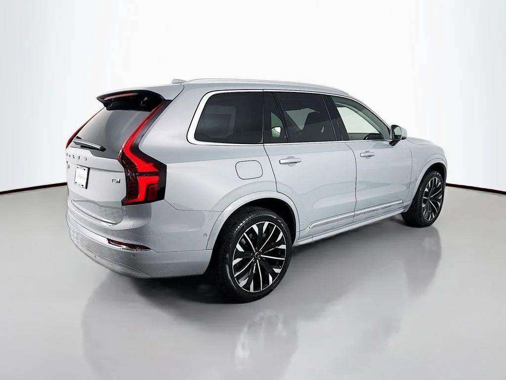 New 2026 Gray Metallic Volvo T8 Plus image 9