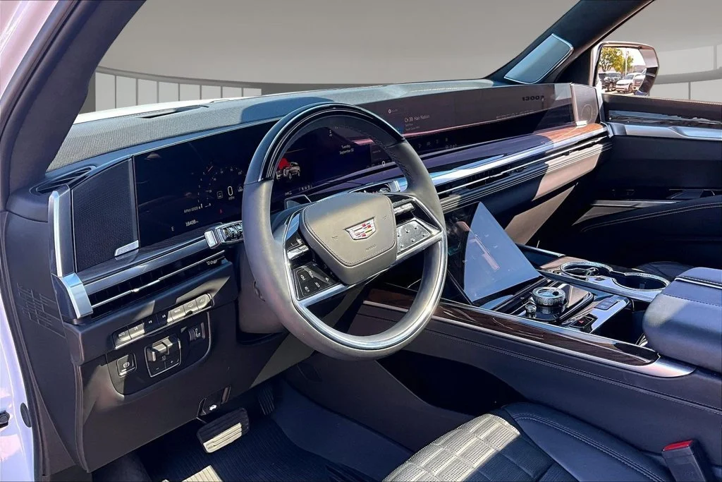Used 2026 White Cadillac Platinum Sport image 13