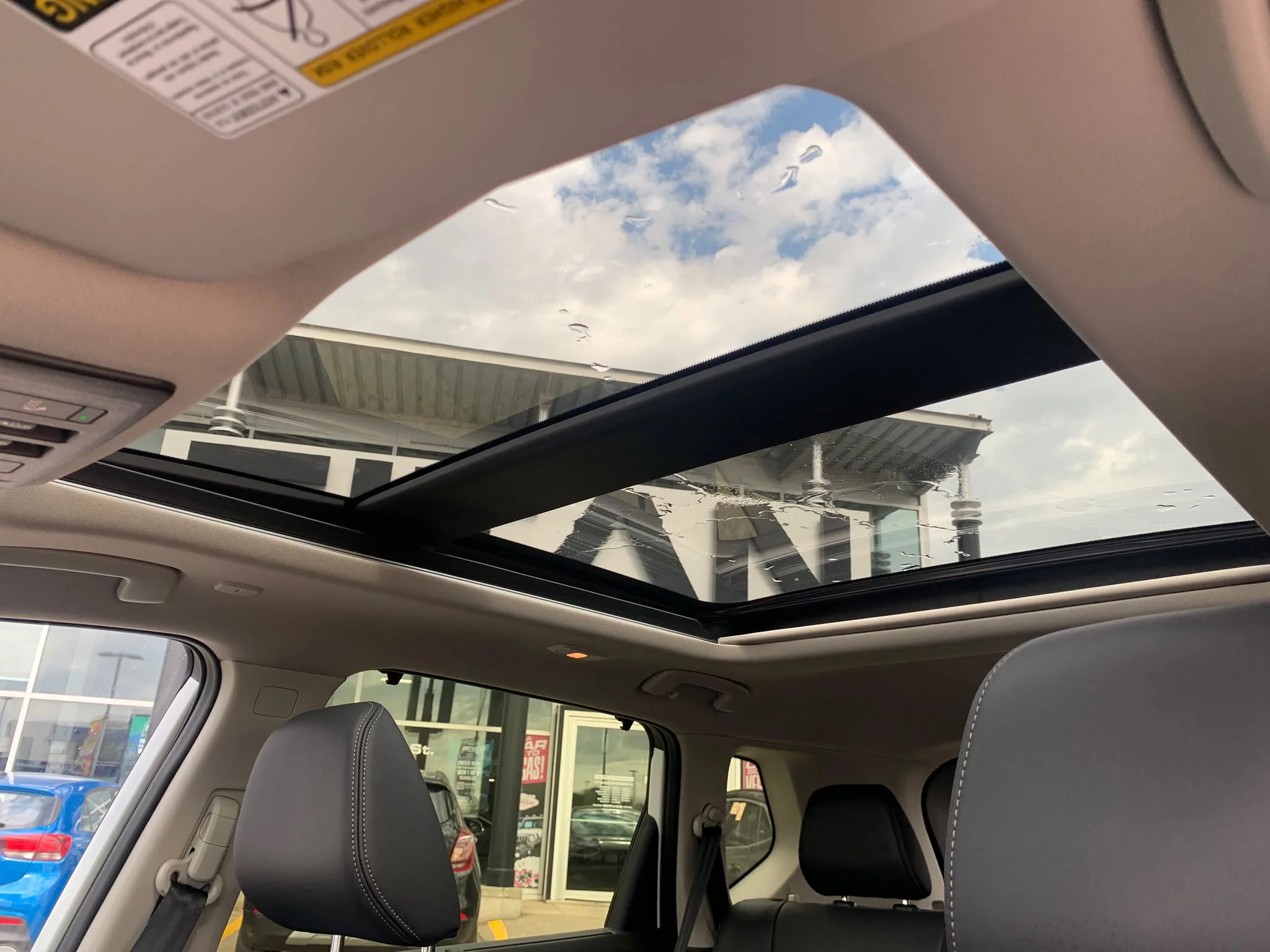 Certified Used 2024 Everest White Pearl Tricoat Nissan Platinum AWD*Adaptive Cruise | Remote Start | Nav | 360 Cam | Htd Leather | Pano Roof | Htd Wheel image 8
