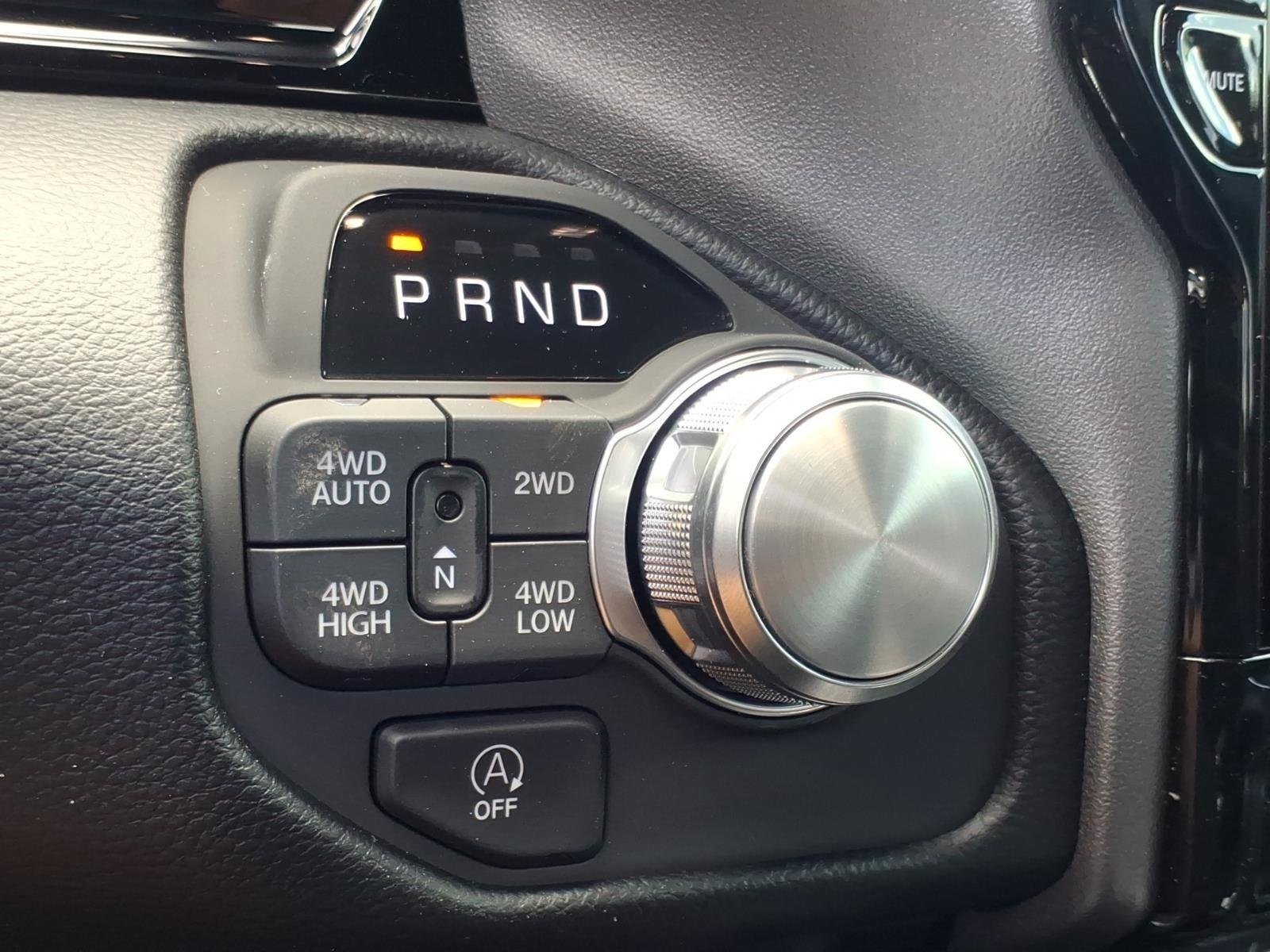 New 2026 Serrano-Green Metallic Exterior Paint RAM Laramie image 7