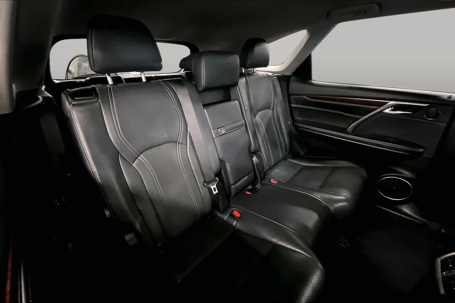 Used 2018 Atomic Silver Lexus  image 19