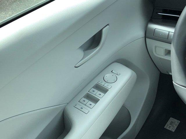 New 2026 Atlas White Hyundai SEL Sport FWD image 17