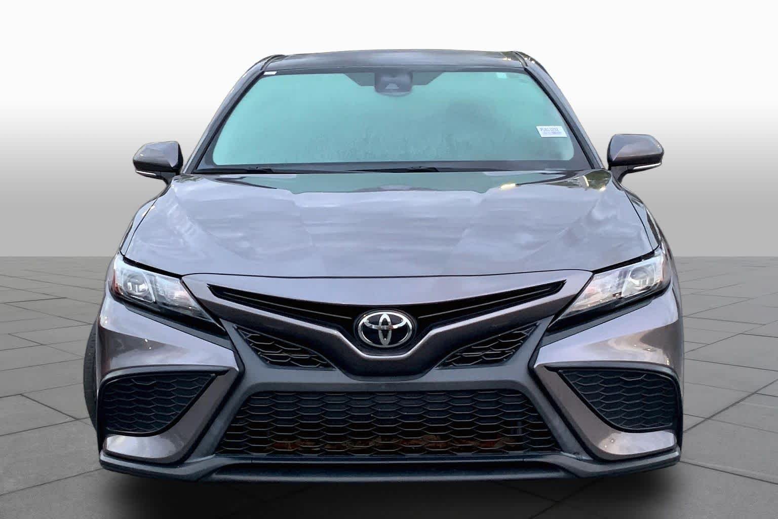 Used 2023 Predawn Gray Mica Toyota SE image 4