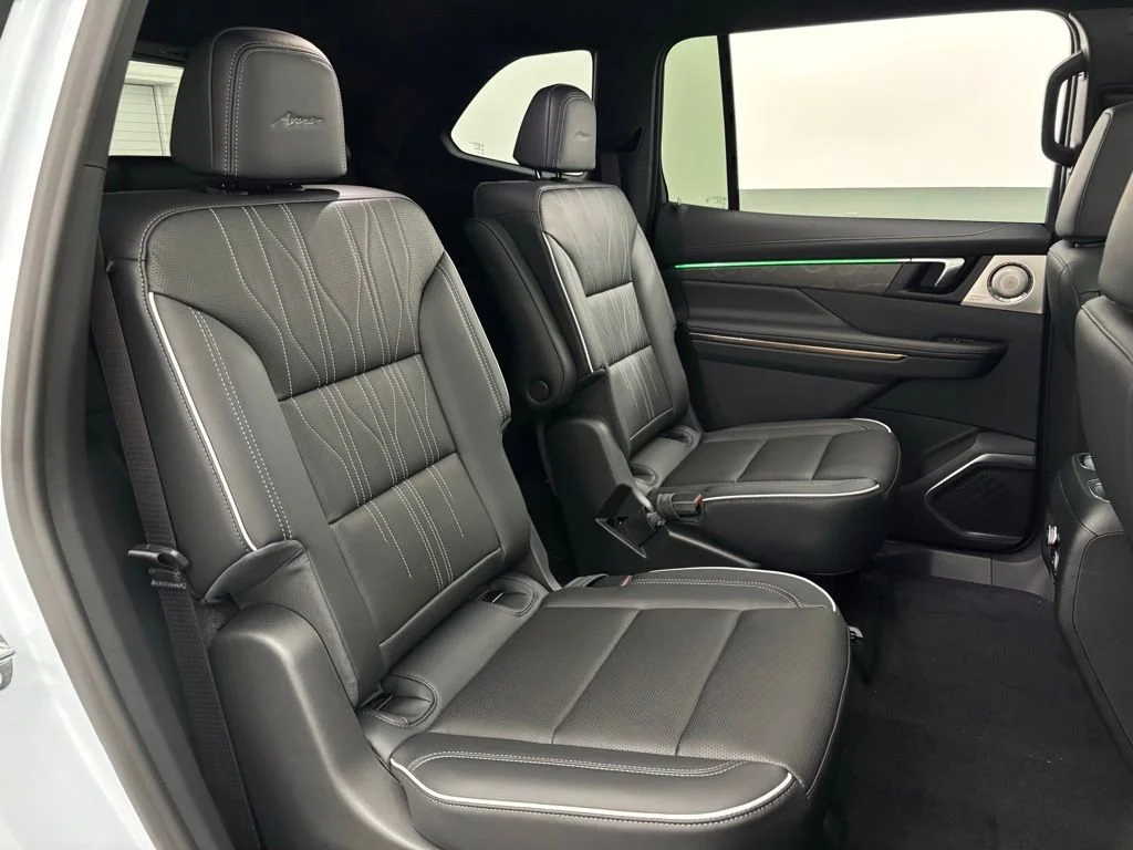 2026 Buick Enclave Avenir - Photo 42