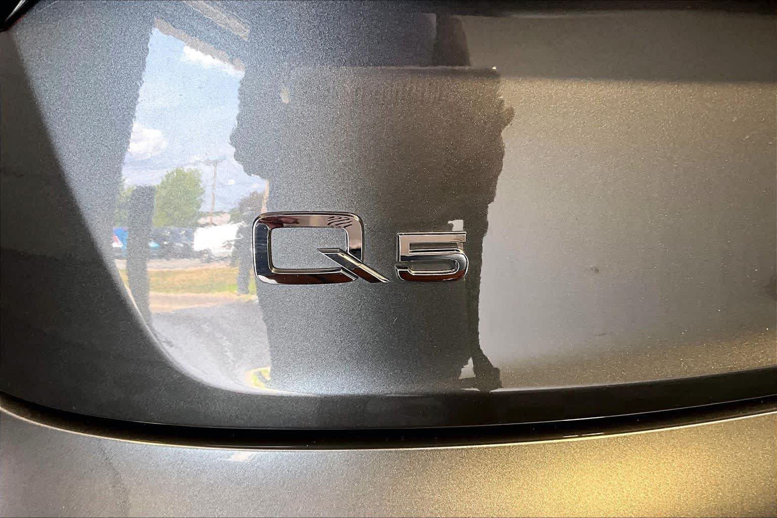 Used 2022 Daytona Gray Pearl Effect Audi S line Premium image 10