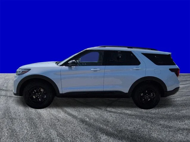 New 2026 Space White Metallic Ford Tremor® image 7