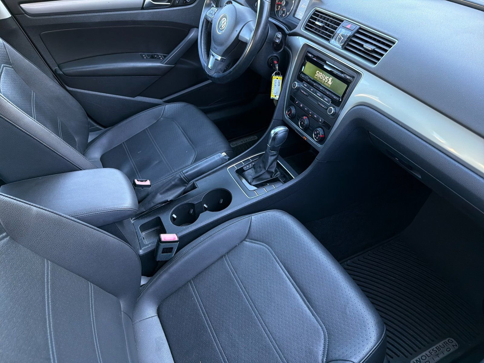 Used 2014  Volkswagen 1.8T Wolfsburg Edition image 15
