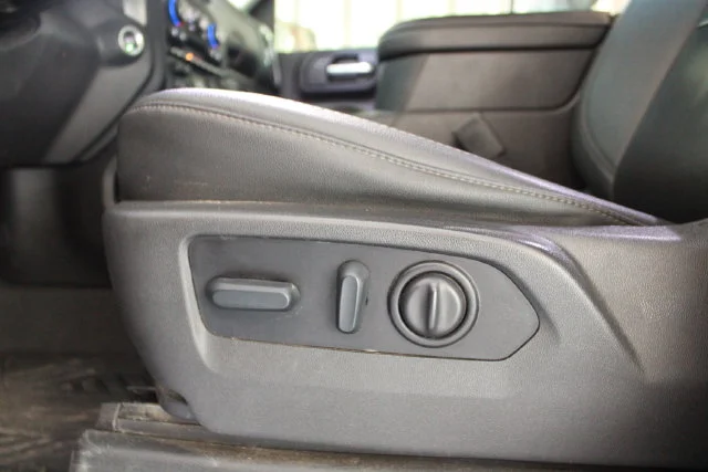 Used 2022 Red Chevrolet LT Trail Boss image 27