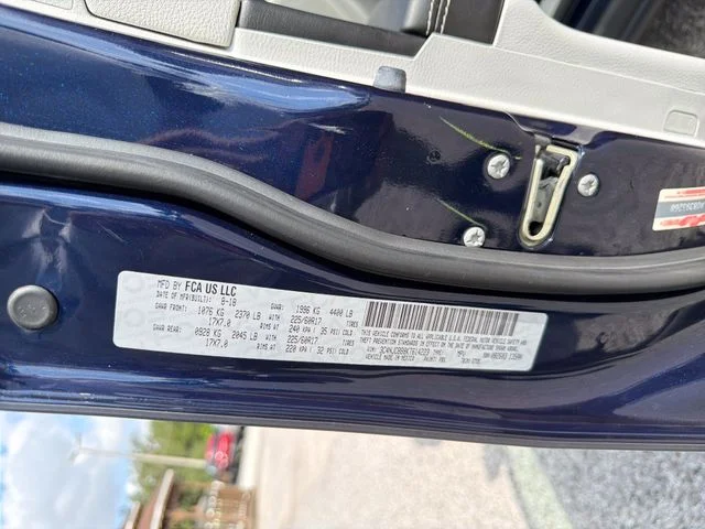 Used 2019 Blue Jeep Latitude image 14