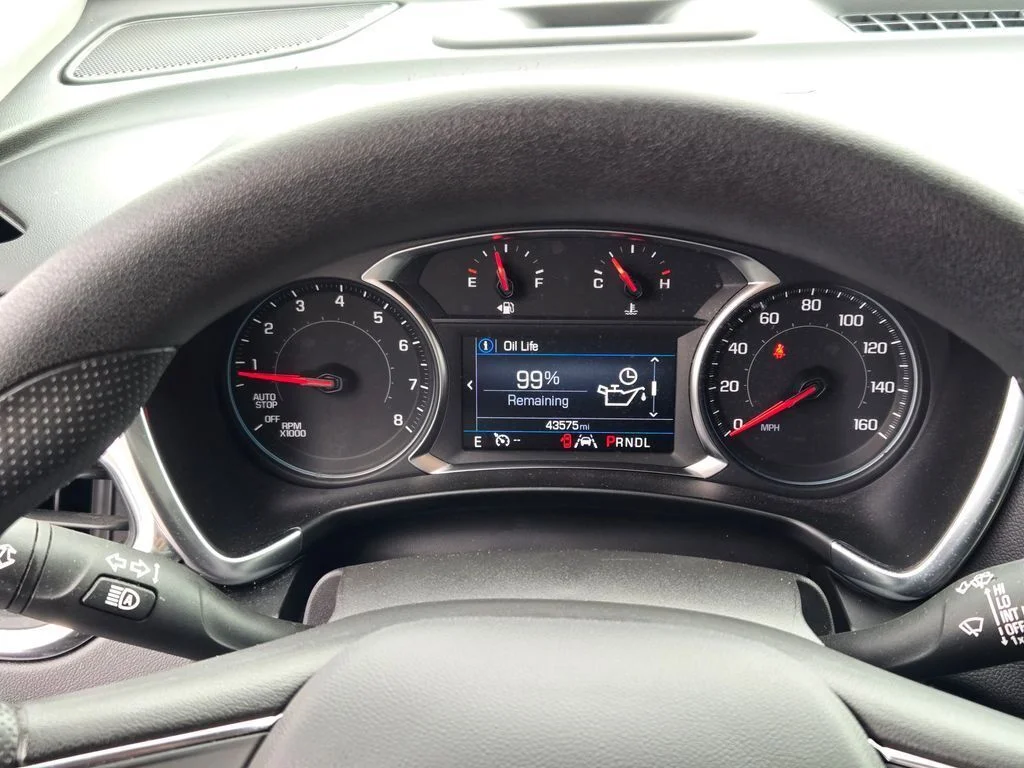 Used 2024 White Chevrolet LT image 31