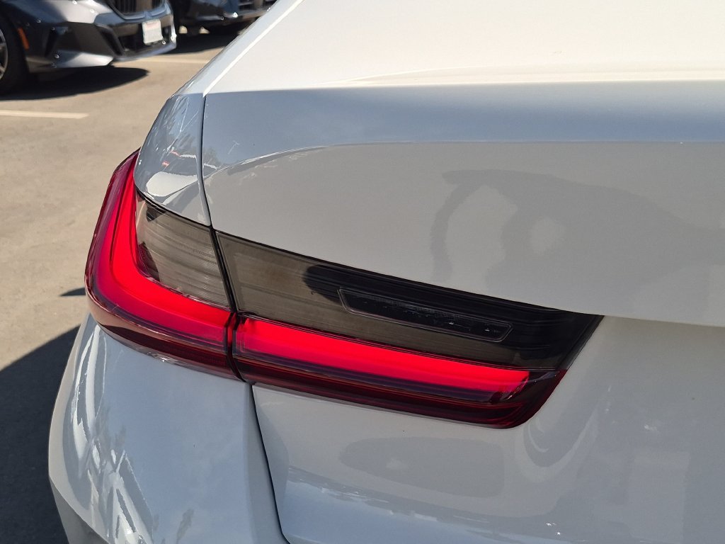 Used 2026 Alpine White BMW 330i image 24