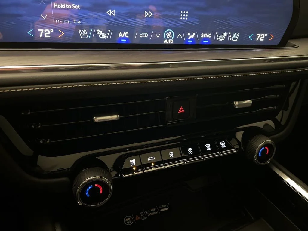 2026 Chevrolet Suburban Premier - Photo 18