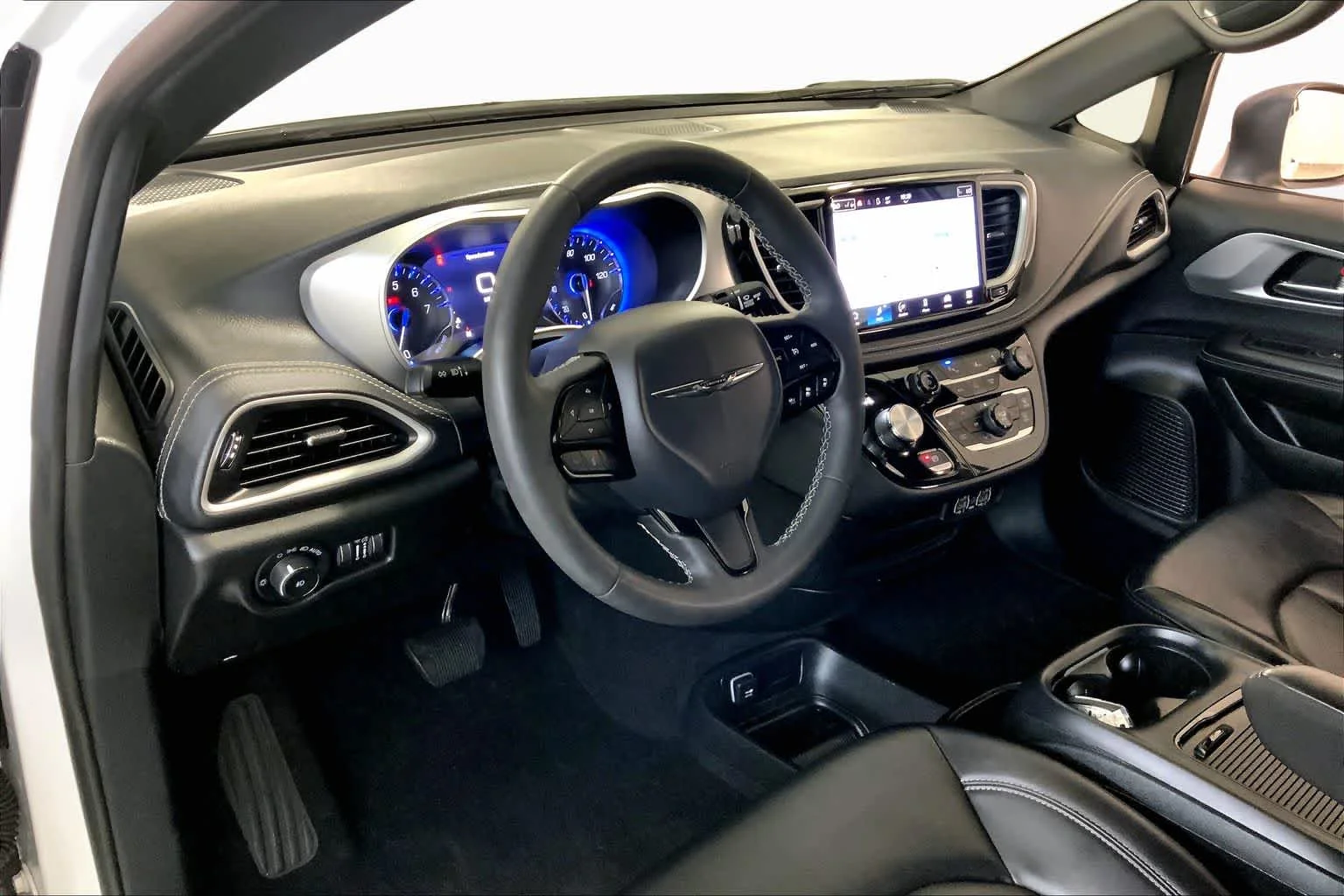 2023 Chrysler Pacifica Touring L - Photo 29
