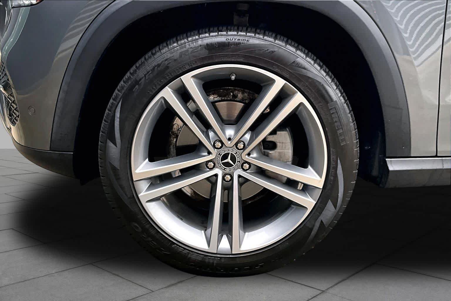 Used 2022 Selenite Grey Metallic Mercedes-Benz GLE 350 image 19