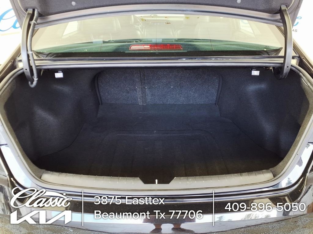 Used 2019 Black Hyundai Sport image 9
