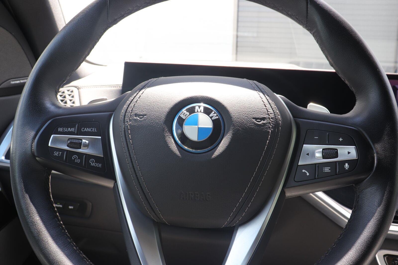Used 2024 Alpine White BMW xDrive50e image 26