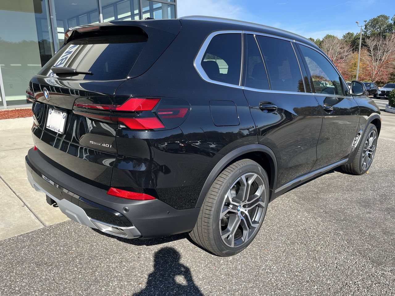 Used 2026 Black Sapphire Metallic BMW sDrive40i image 8
