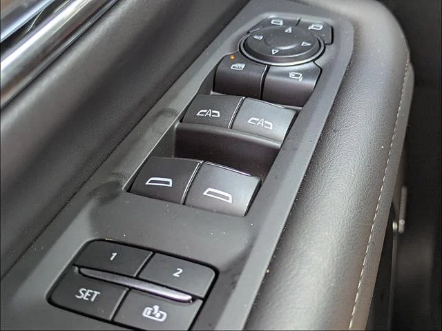 Used 2024 Black Chevrolet High Country image 31