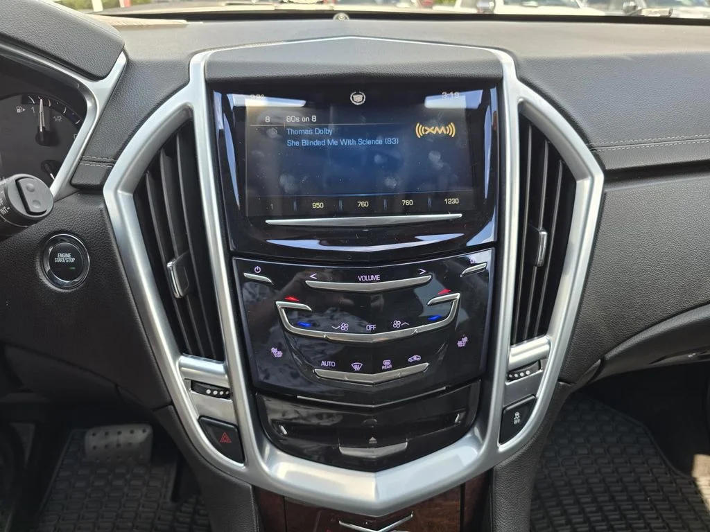 Used 2014 RADIANT SILVER METALLIC Cadillac Luxury Collection image 15
