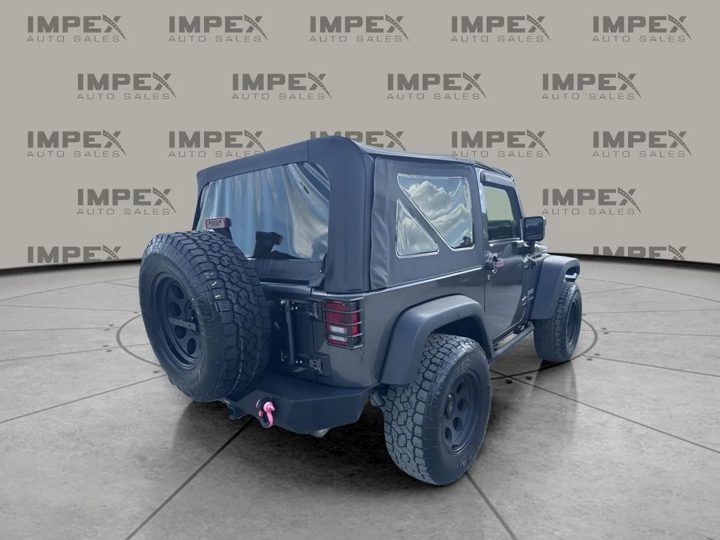 Used 2018 Gray Jeep Sport image 6