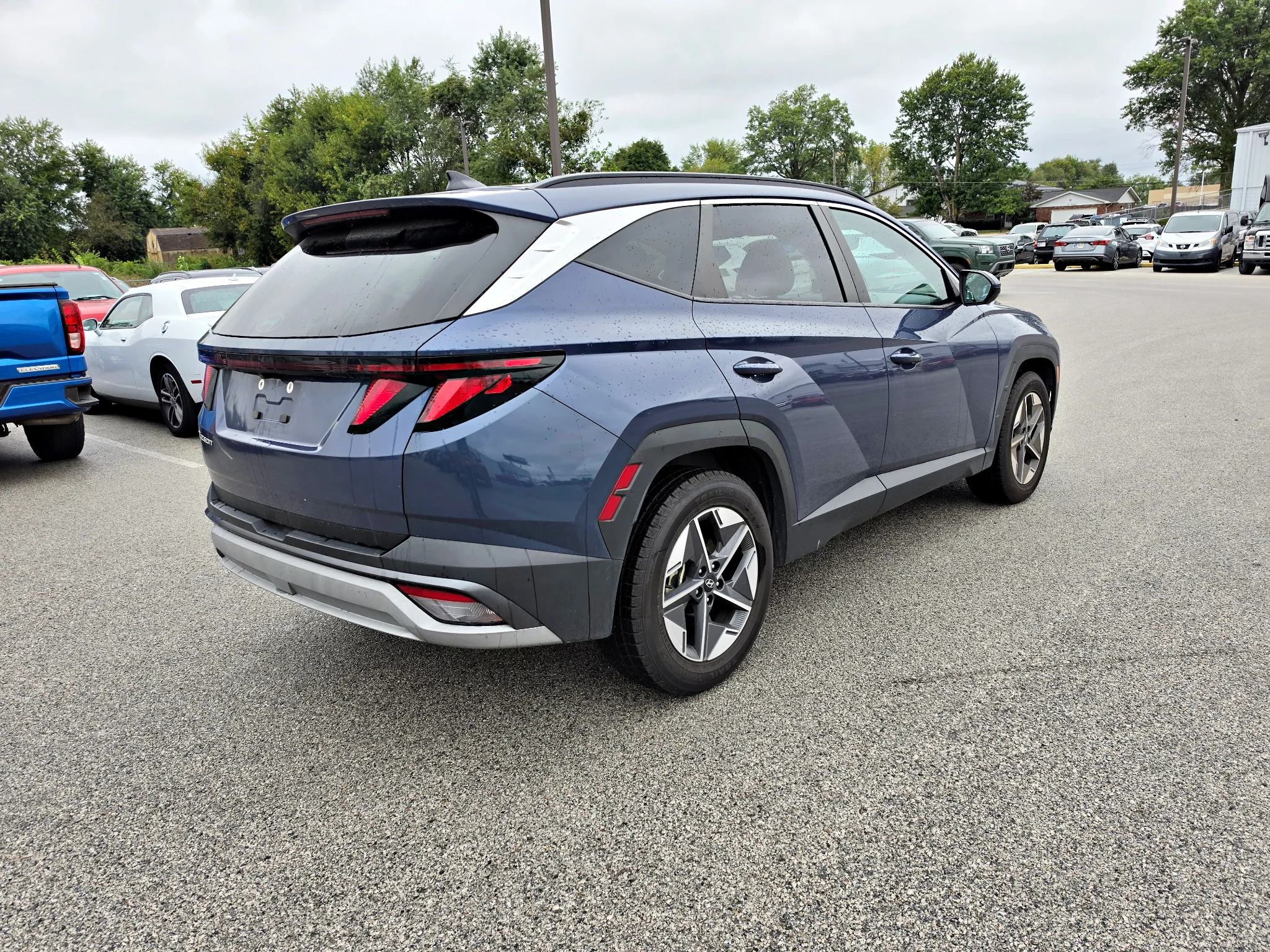 Used 2025 Atlantis Blue Hyundai SEL image 6