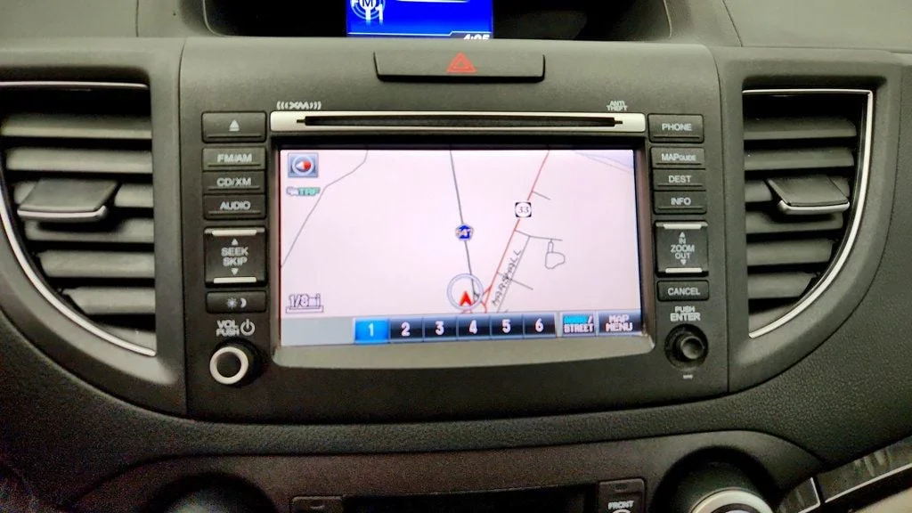 Used 2014 Polished Metal Metallic Honda EX-L image 18