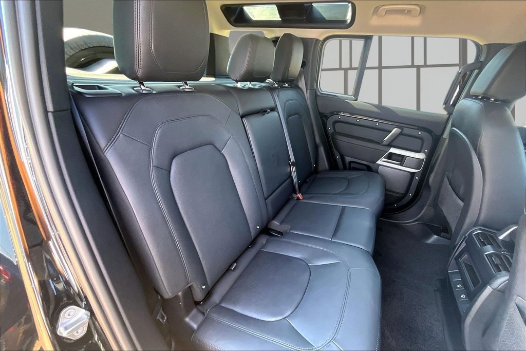 Used 2024 Black Land Rover S image 27