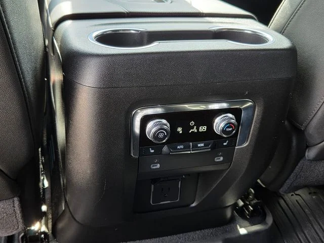 Used 2024 Silver GMC SLT image 14