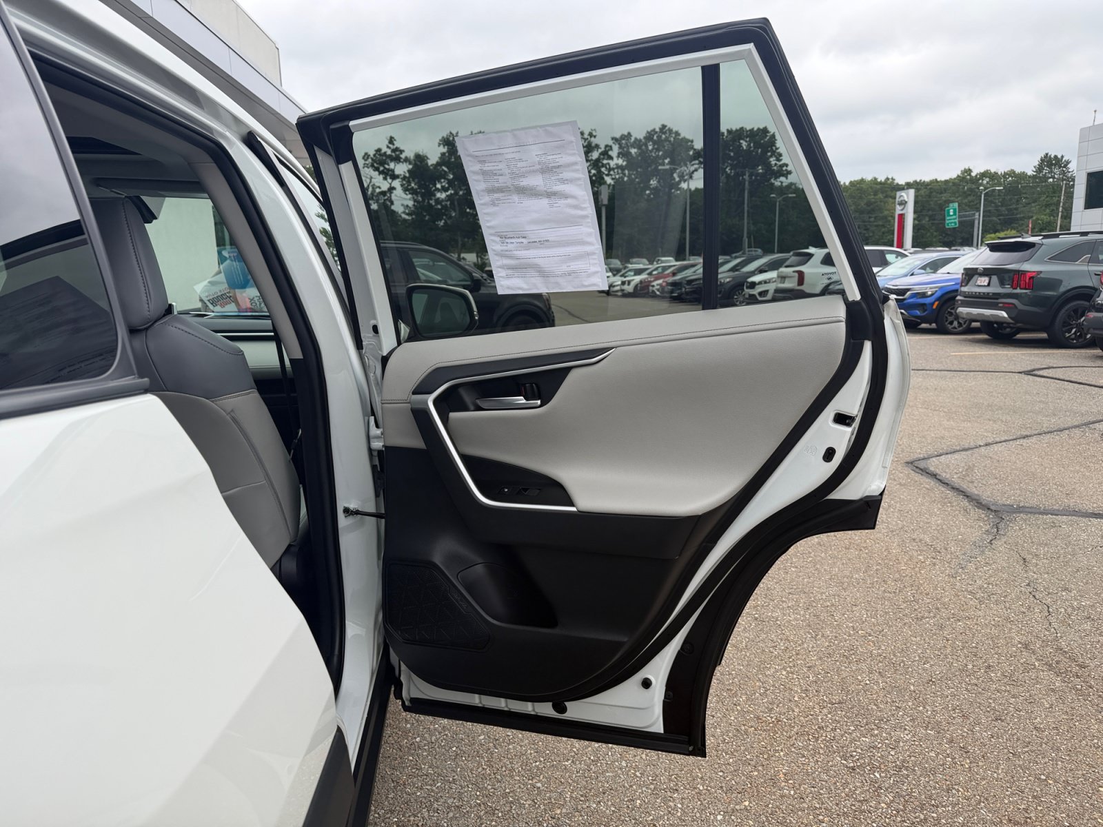 Used 2021 Blizzard Pearl Toyota Limited image 37