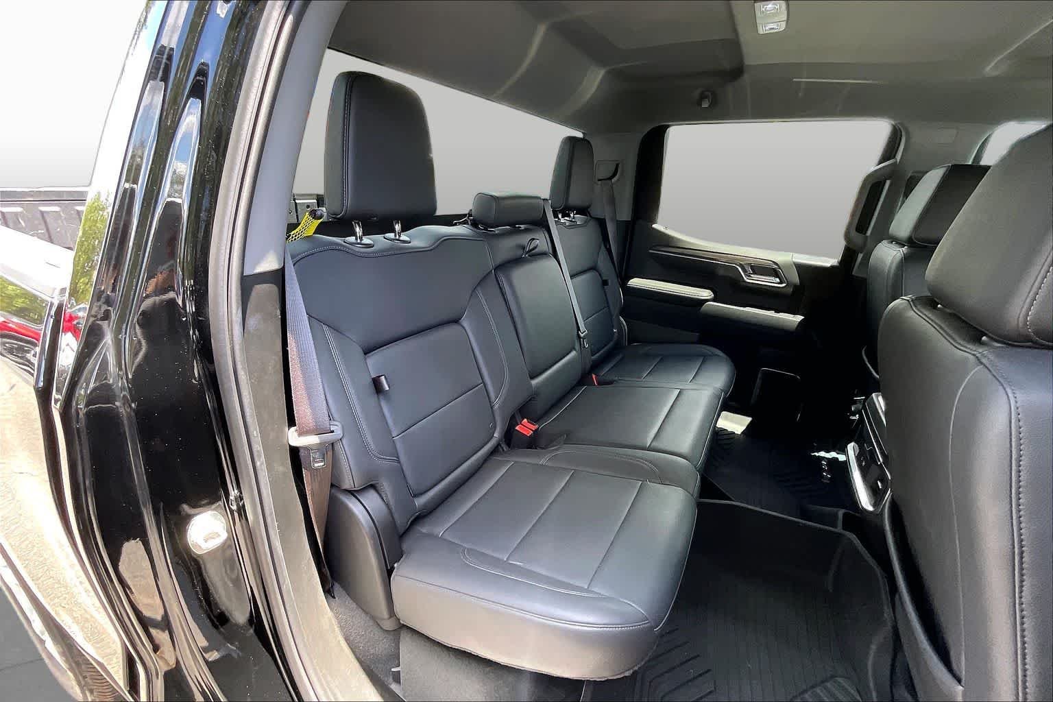 2024 Chevrolet Silverado 1500 LTZ - Photo 26