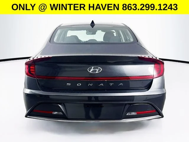 Used 2023 Gray Hyundai SE image 6