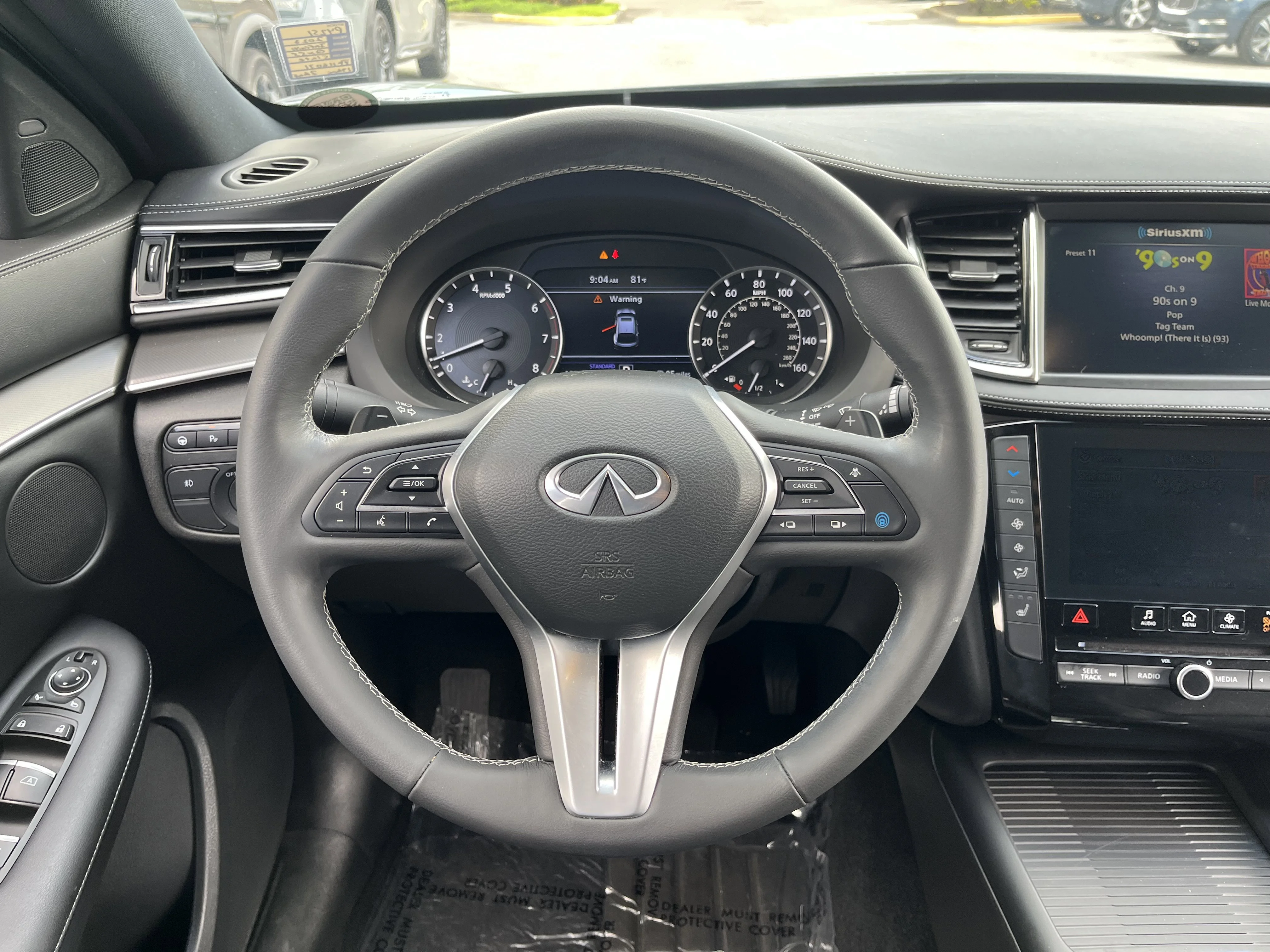Certified Used 2023 Slate Gray INFINITI LUXE image 19