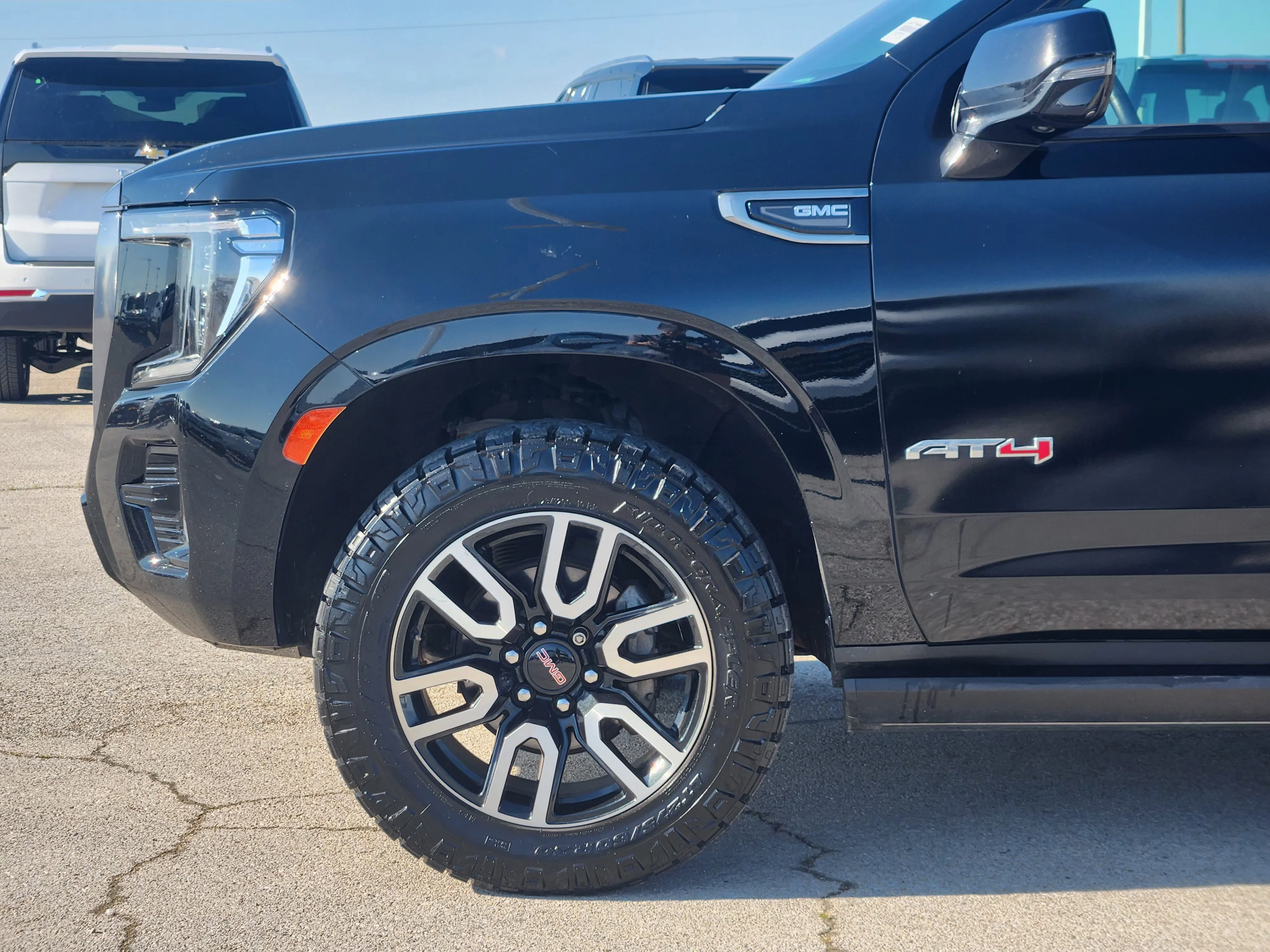 Used 2021 Onyx Black GMC AT4 image 9