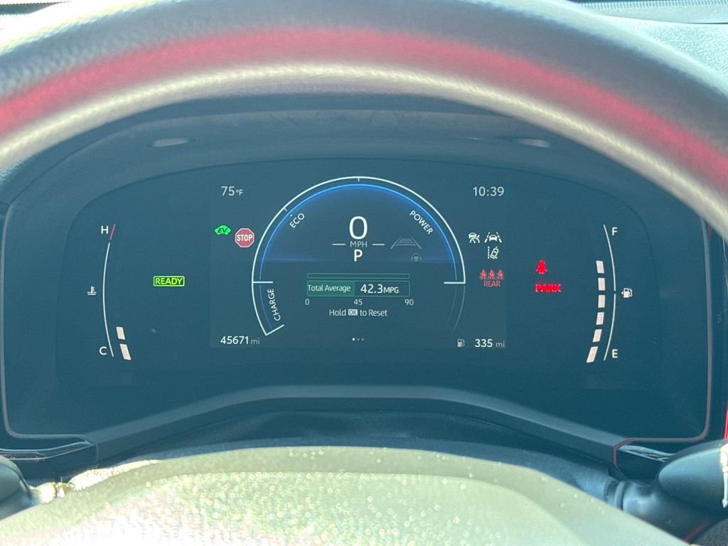 Used 2025 White Toyota LE image 16