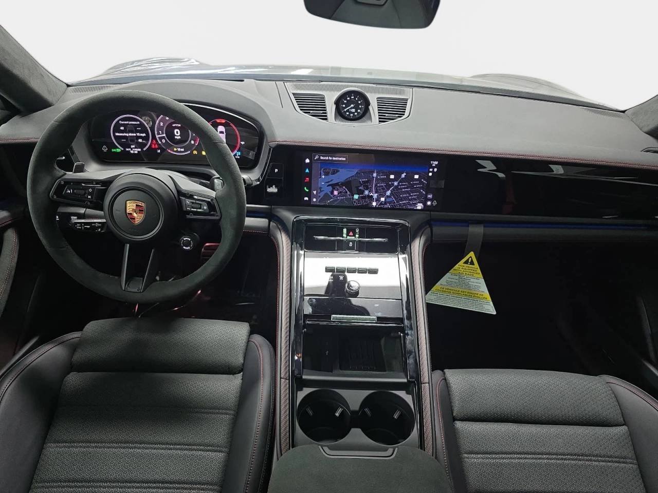 2026 Porsche Panamera GTS - Photo 12