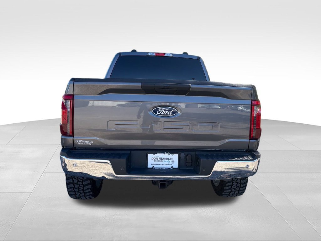 Used 2025 Gray Ford XLT image 4