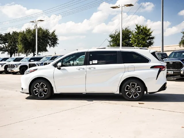 New 2026 Pearl Toyota Platinum image 7