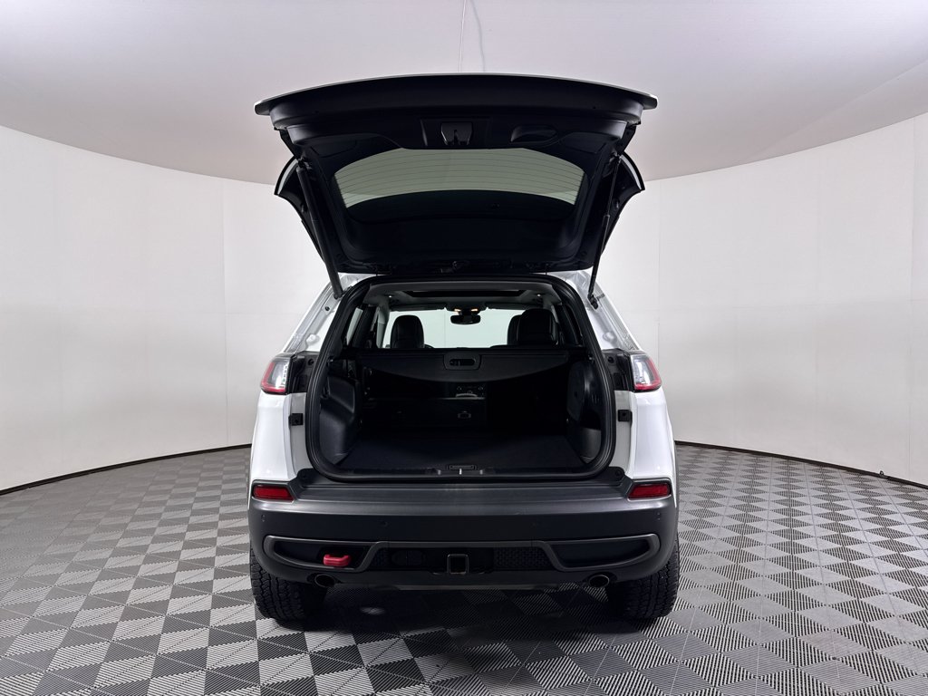 Used 2019 Bright White Clearcoat Jeep Trailhawk Elite image 11