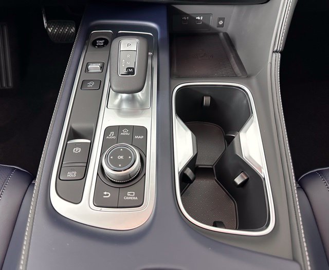Certified Used 2026 White INFINITI SPORT image 22