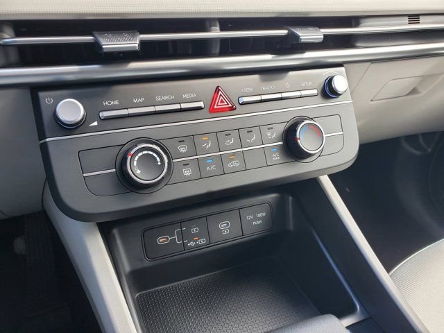New 2026 Black Hyundai SE FWD image 17