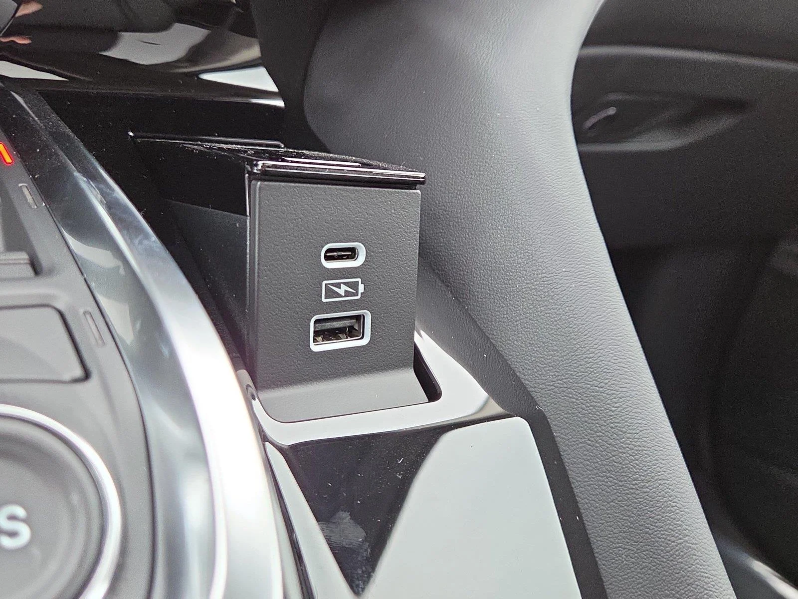 New 2026 Liquid Carbon Metallic Acura SH-AWD w/Tech image 9