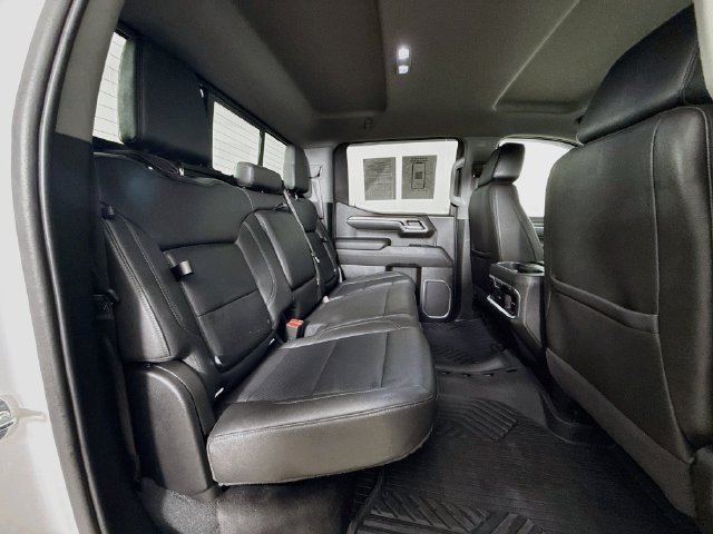 Used 2022 IRIDESCENT PEARL TRICOAT Chevrolet LTZ image 30