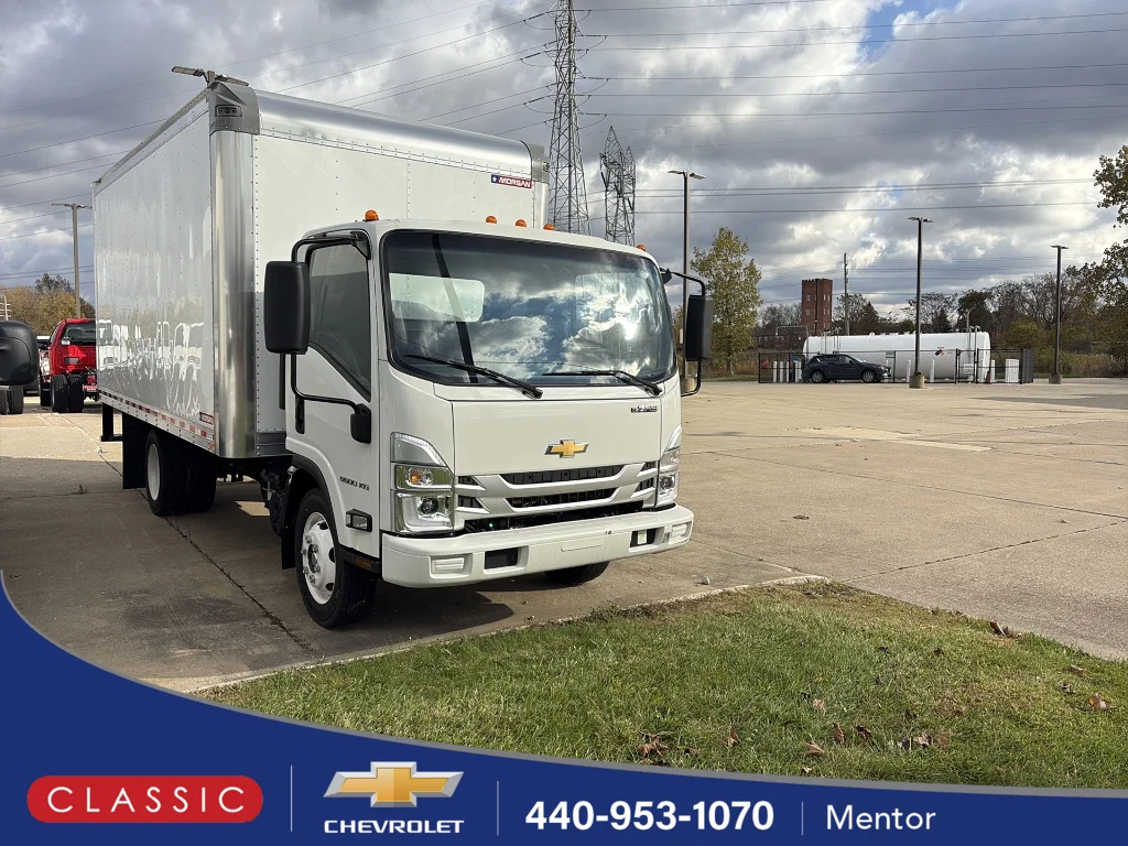 2025 Chevrolet Low Cab Forward's photo