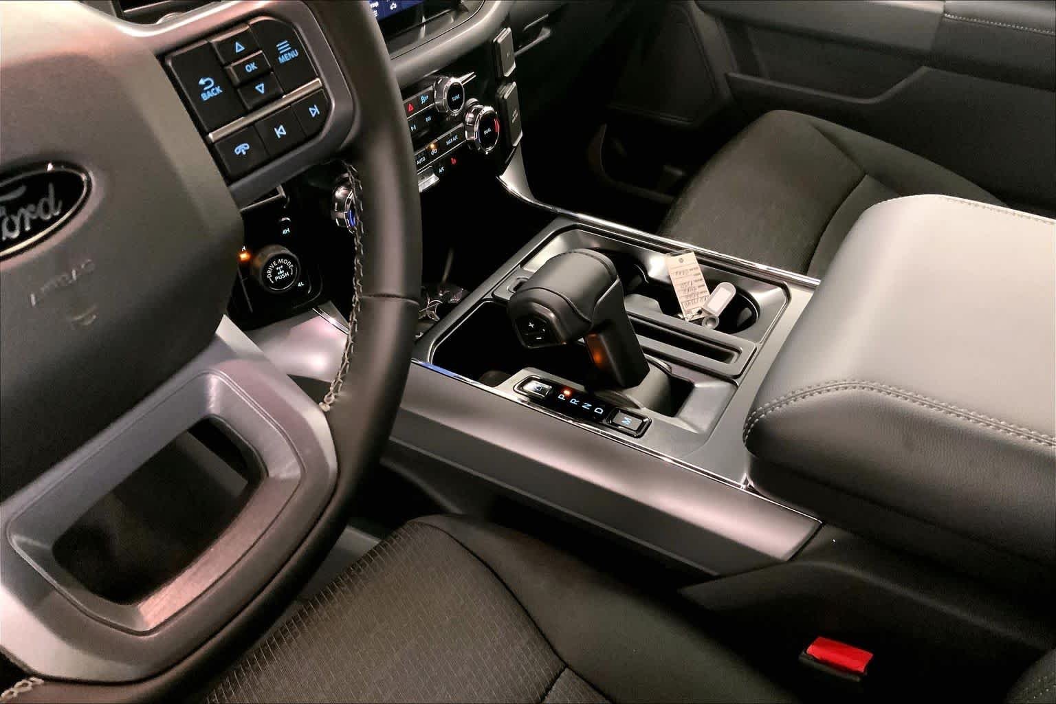 New 2026 Carbonized Gray Metallic Ford XLT image 6
