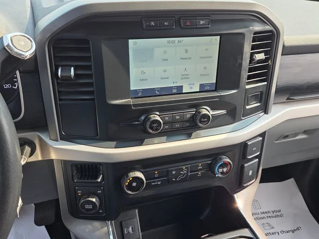 Used 2021 Black Ford XLT image 17
