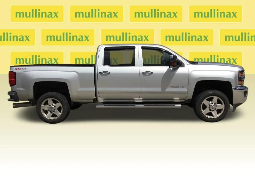 Used 2015 Silver Chevrolet LTZ image 5
