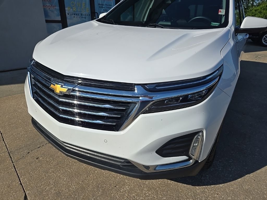 Used 2023 White Chevrolet Premier image 16